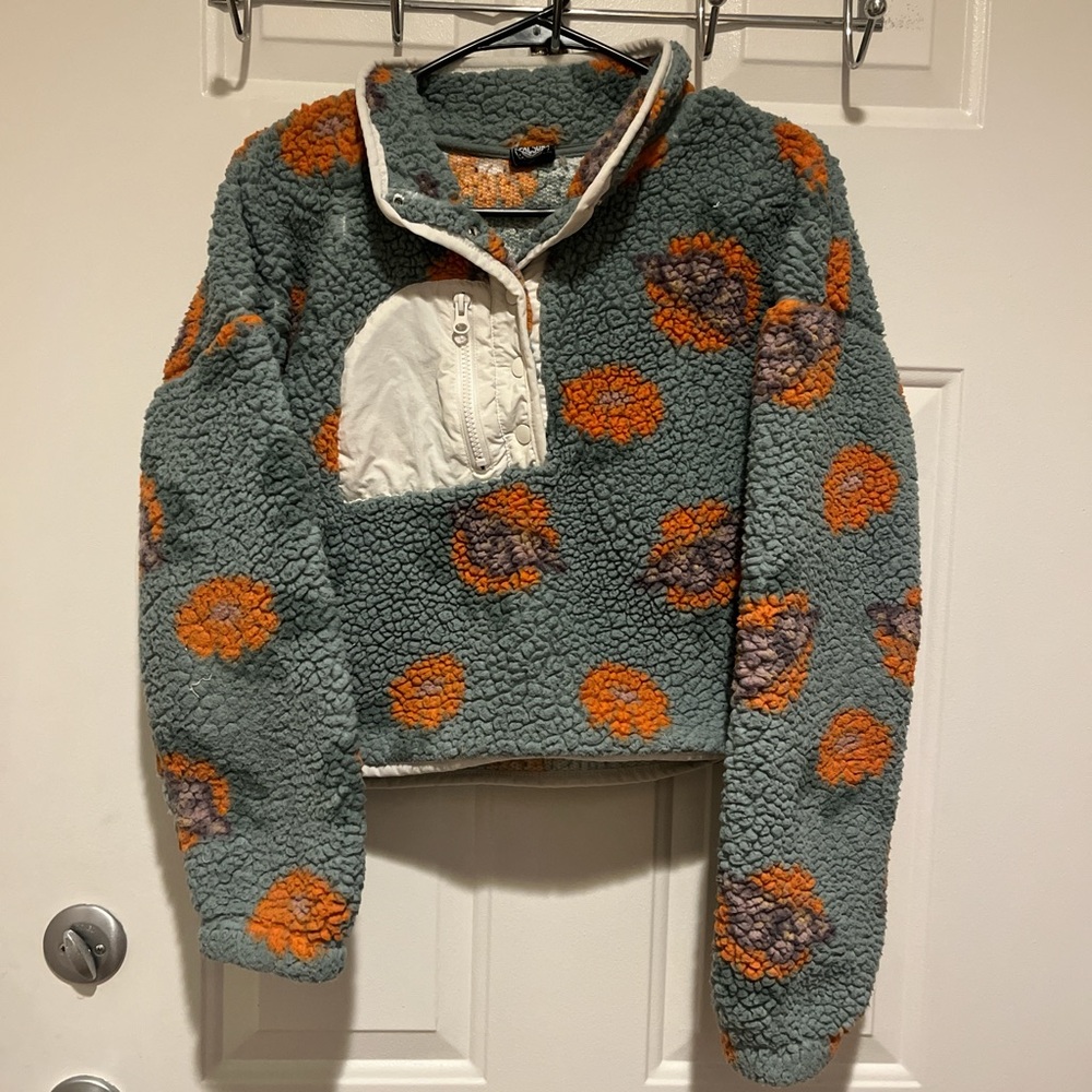 Cozy Sherpa Pullover Sweater - Green and Orange